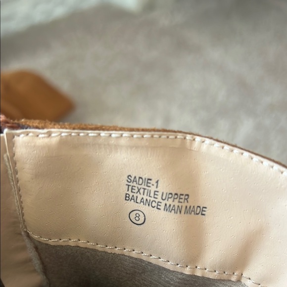 Chase + Chloe Women's Brown Heeled Boots - Picture 3 of 9